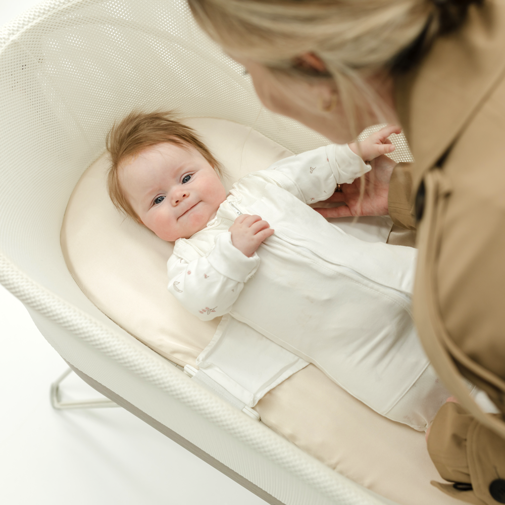 Baby Bed Renting The Snoo Baby Sleeping Happiest Baby Rental Snoo